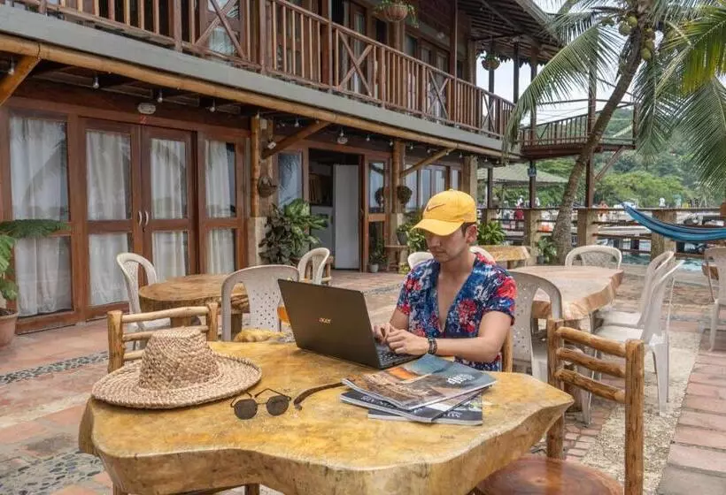 Retkeilymaja Katamaran