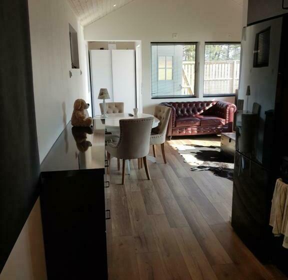 فندق صغير Kolmården Motel Apartments And Cottages