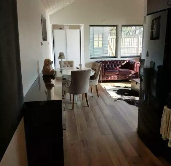 ユースホステル Kolmården Motel Apartments And Cottages