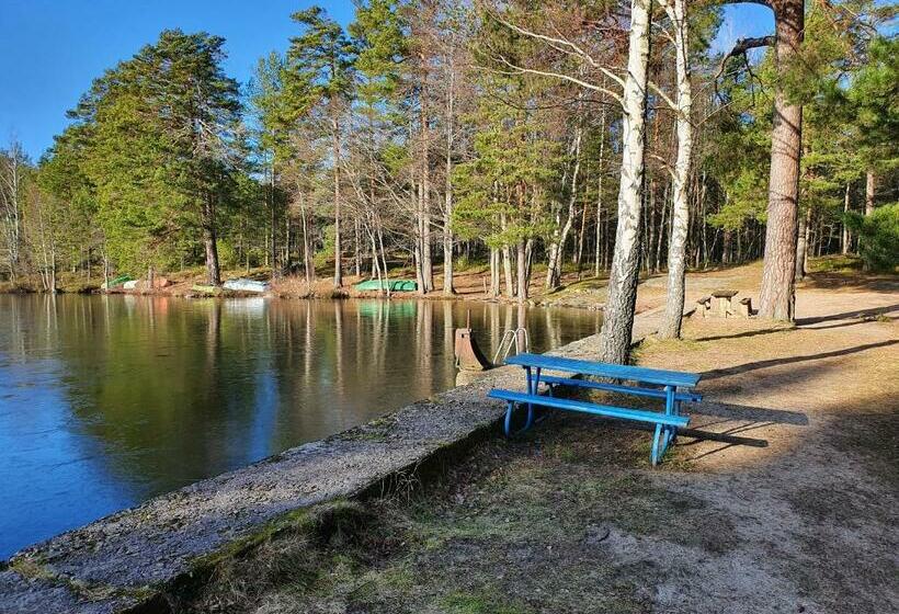 فندق صغير Kolmården Motel Apartments And Cottages