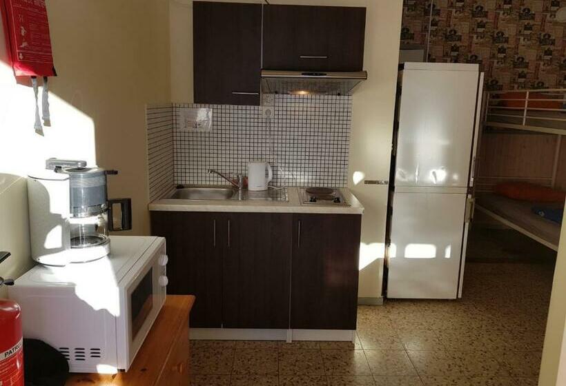 فندق صغير Kolmården Motel Apartments And Cottages