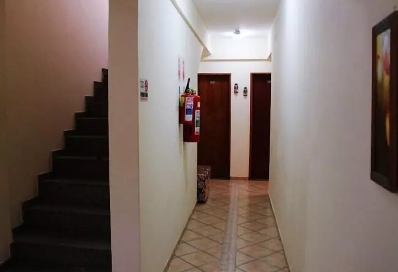 Retkeilymaja Pousada Requinte