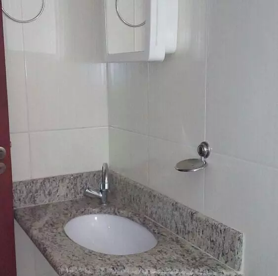 Retkeilymaja Pousada Requinte