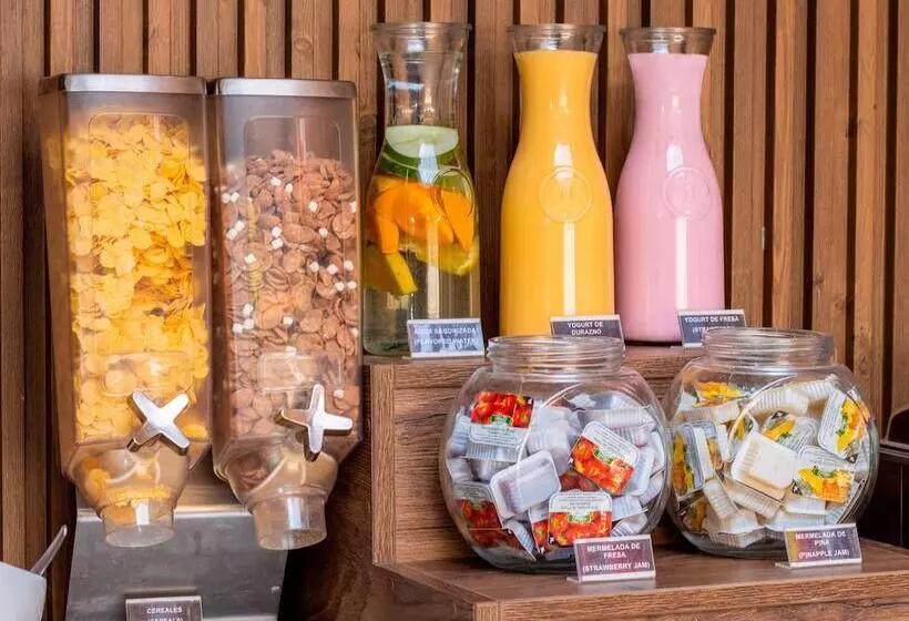 هتل El Portal Del Marques