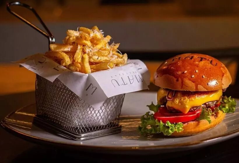 هتل El Portal Del Marques