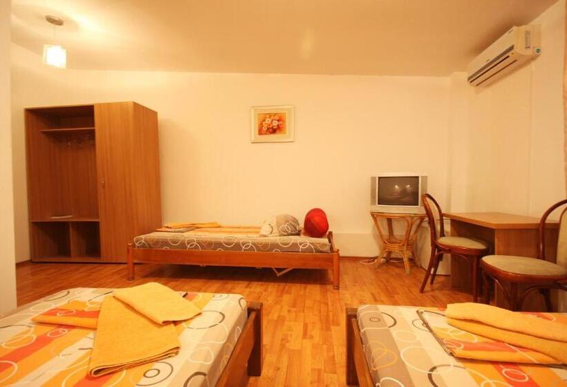 مُتل Il Capo Tour