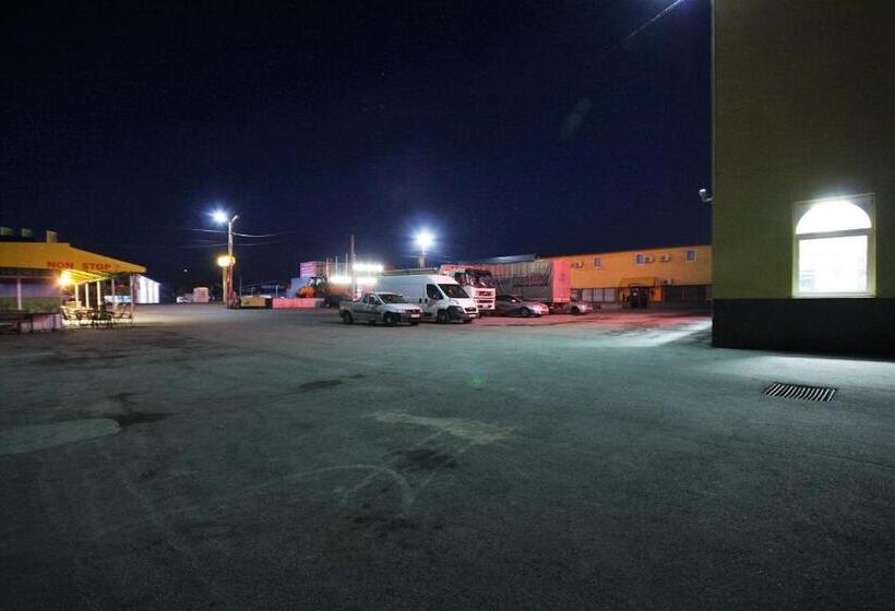 مُتل Il Capo Tour