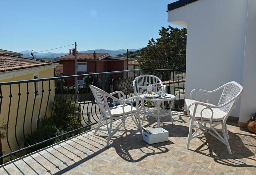 بنسيون Anemone Guest House