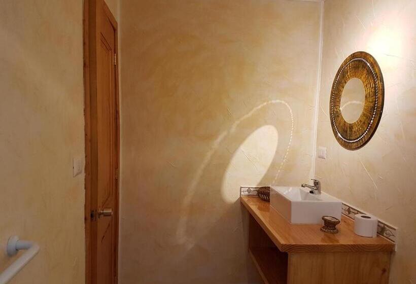 پانسیون Cabanas Los Picaflores