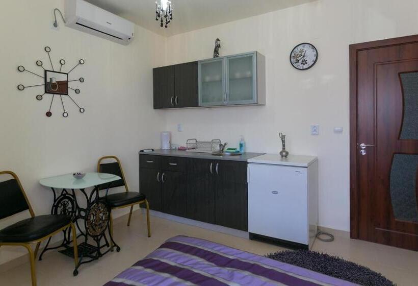 بنسيون Guest Rooms Tivona