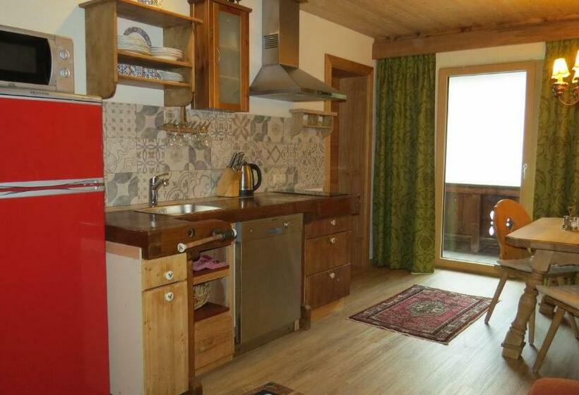 پانسیون S Landhaus