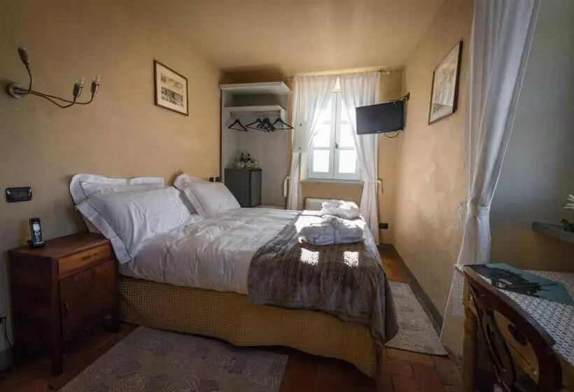 Отель Antico Borgo