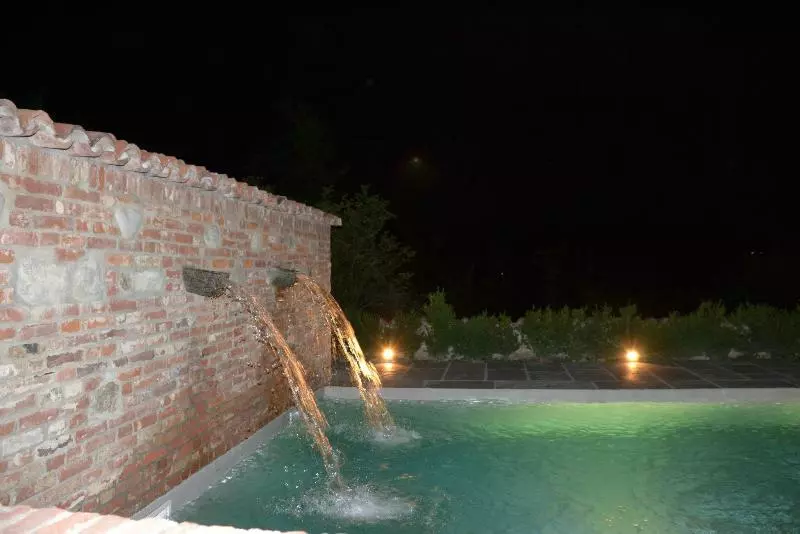 Отель Antico Borgo