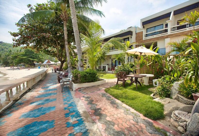 Hotel Crystal Bay Beach Resort