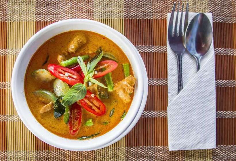 Hotel Crystal Bay Beach Resort