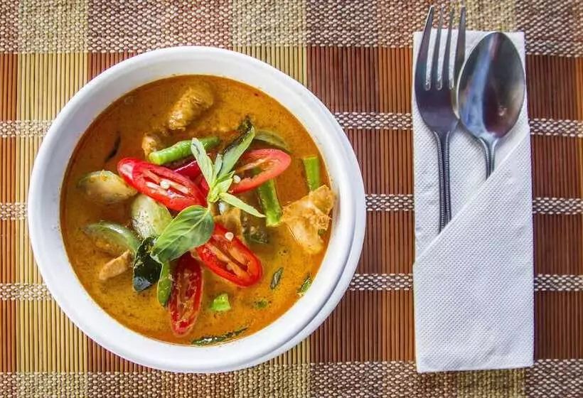 Hotel Crystal Bay Beach Resort