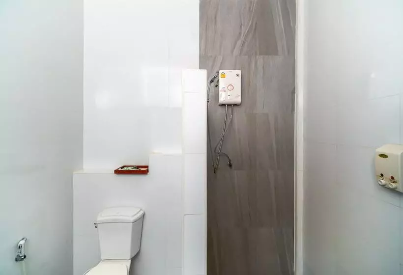 Hotel Crystal Bay Beach Resort