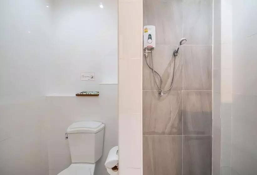 Hotel Crystal Bay Beach Resort