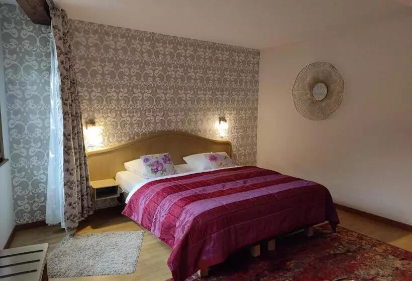 هتل Hôtel Au Lion