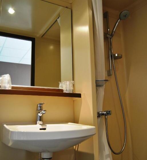 هتل Hôtel Cap Vert En Aveyron