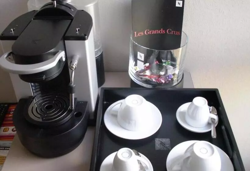 هتل Hôtel Cap Vert En Aveyron