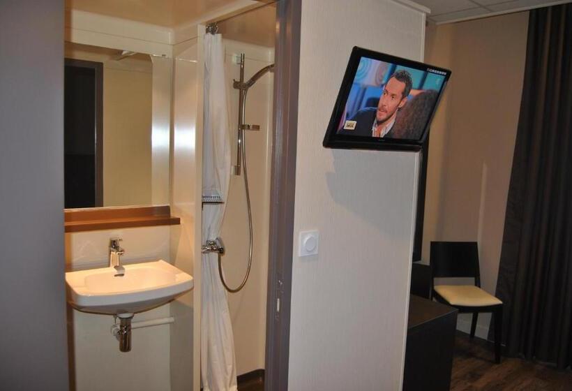 هتل Hôtel Cap Vert En Aveyron