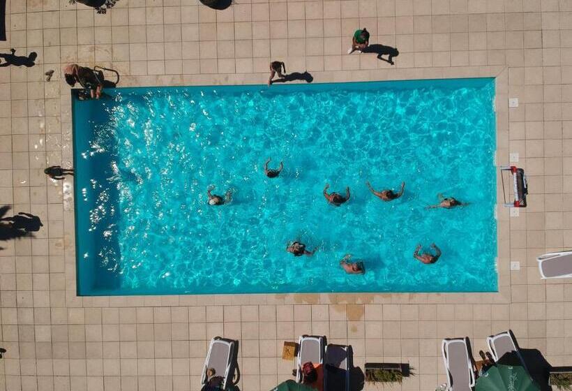 هتل Hôtel Cap Vert En Aveyron