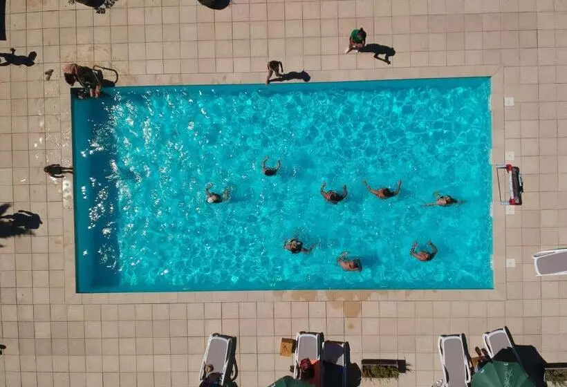 هتل Hôtel Cap Vert En Aveyron