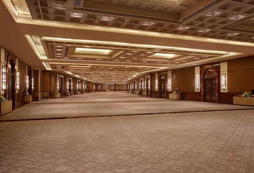 Itc Grand Chola, A Luxury Collection Hotel, Chennai