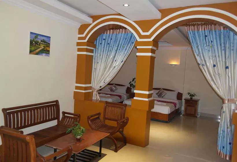 Отель Raksmey Vimeansour