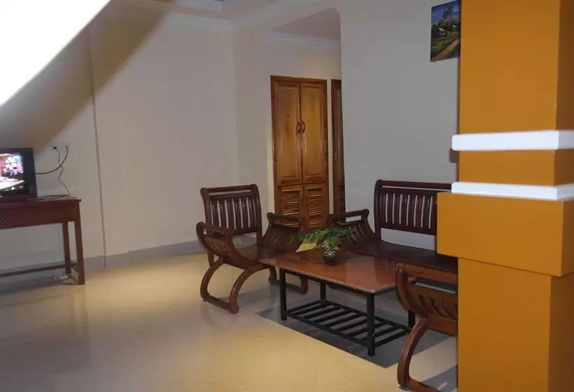 Отель Raksmey Vimeansour