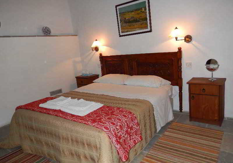 هتل روستایی Niki S House