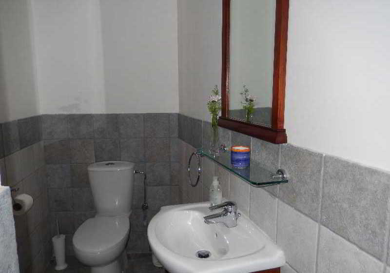 هتل روستایی Niki S House