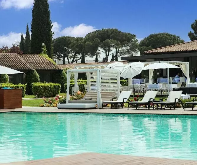 Отель Splendido Bay Luxury Spa Resort