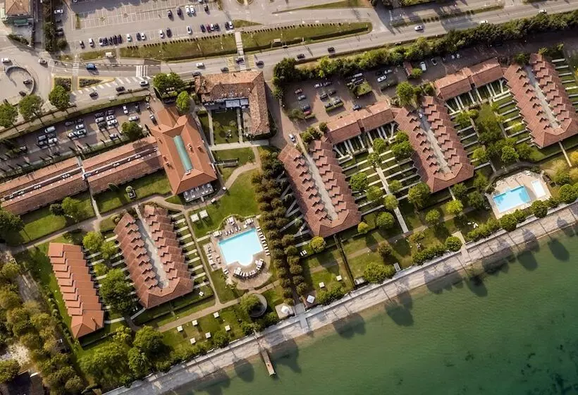 Отель Splendido Bay Luxury Spa Resort