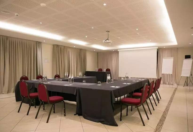 Отель Splendido Bay Luxury Spa Resort