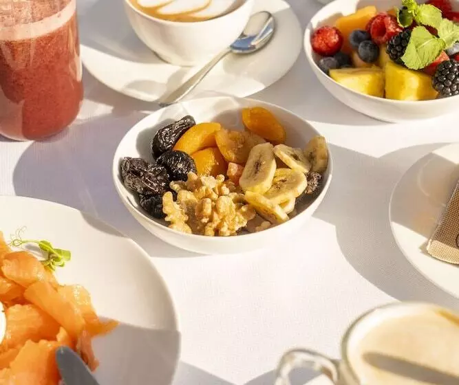 Отель Splendido Bay Luxury Spa Resort