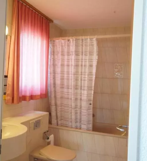 בית מלון כפרי Sternen