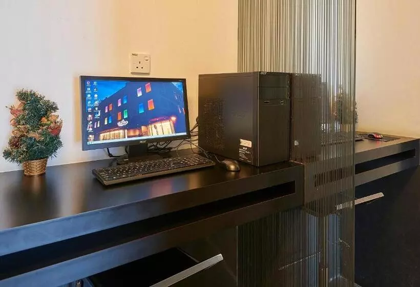 The Leverage Business Hotel Mergong