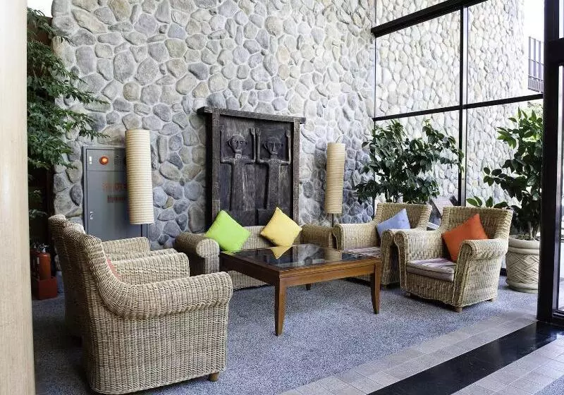 هتل Yoho Beach Resort Kenting