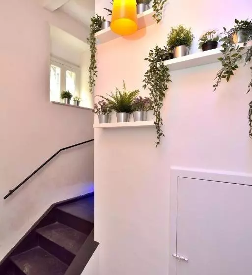 پانسیون Modica Old Town Rooms Self Checkin