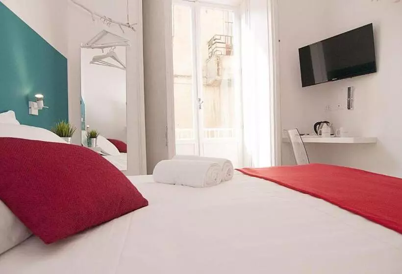 پانسیون Modica Old Town Rooms Self Checkin