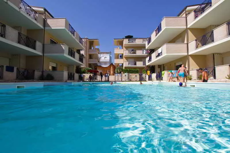 اقامتگاه Green Bay Village