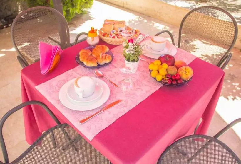 تختخواب و صبحانه Villa Speranza