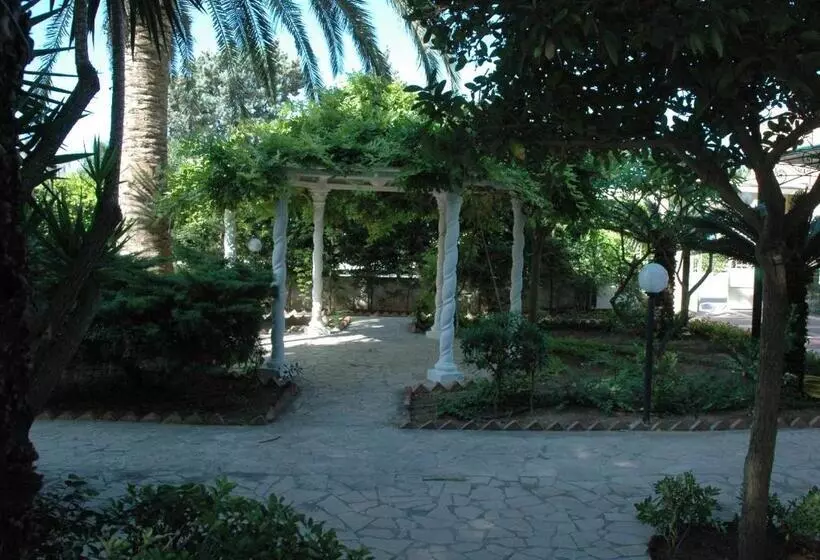 تختخواب و صبحانه Villa Speranza