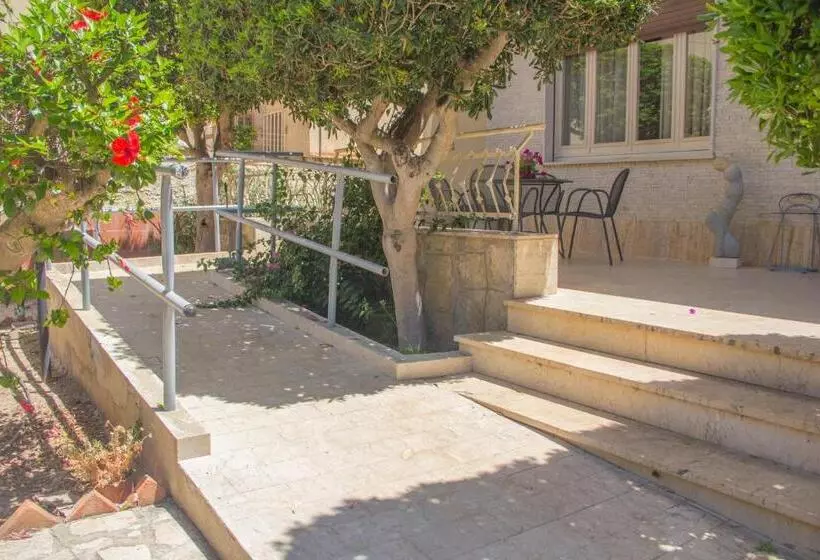 تختخواب و صبحانه Villa Speranza