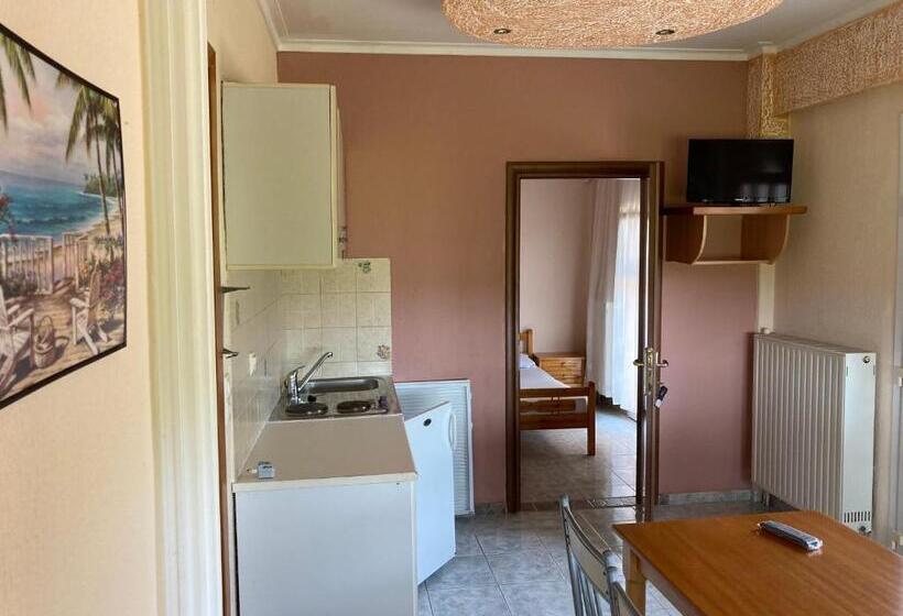 בית מלון כפרי Avra