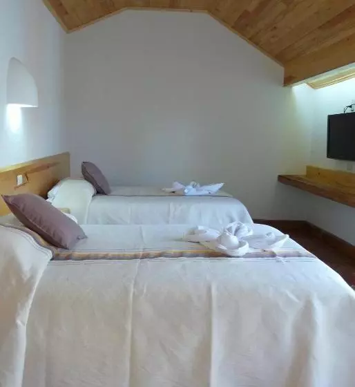 בית מלון כפרי Axkan Arte