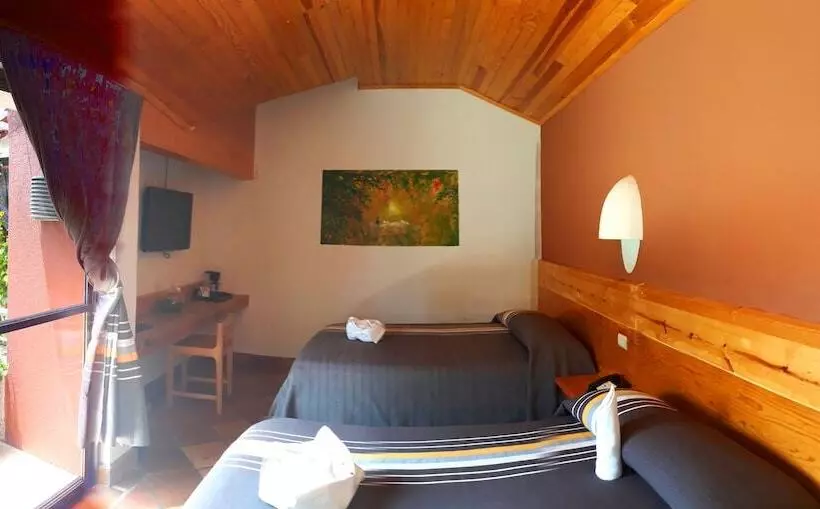 בית מלון כפרי Axkan Arte