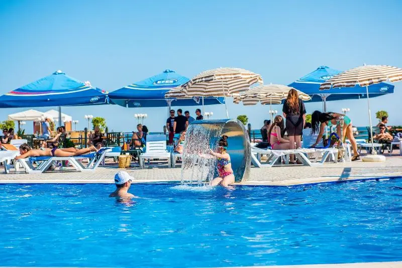 هتل Aysberq Resort